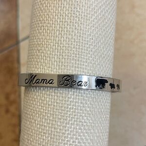 🐻Mama Bear Bangle Bracelet